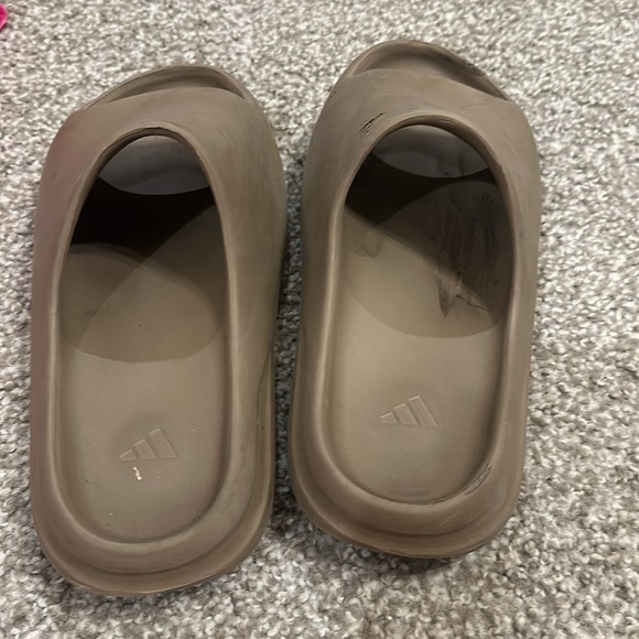 Adidas Yeezy Slides Brown Slip On Sandal Shoes AS IS - Picture 5 of 14